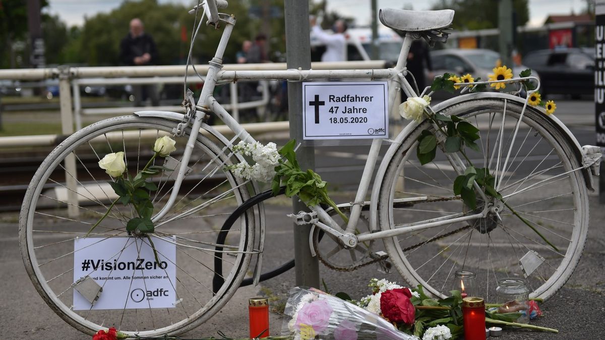 Berlín hlásí rekordní počet mrtvých cyklistů. Aktivisté viní kamiony
